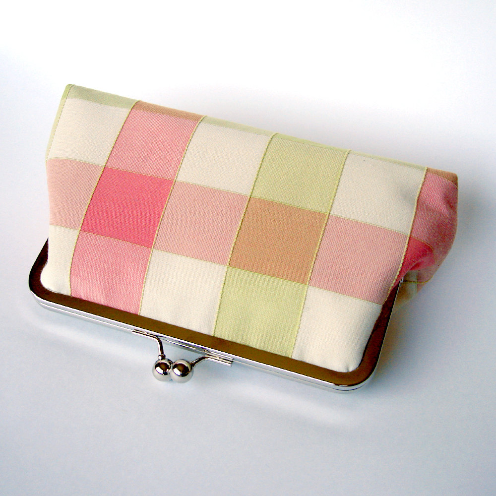 Kisslock Clutch Silk Frame Handbag Pink And Green Plaid